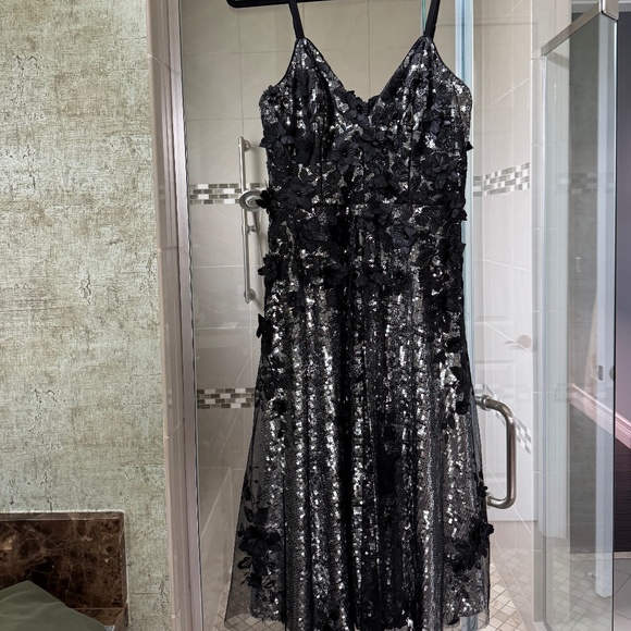 Dress the Population Tahani Sequin Floral Appliqué Cocktail Dress-sz medium-NWT - Picture 1 of 10